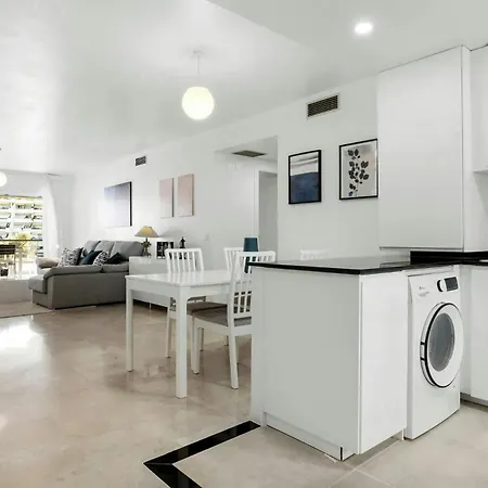 Apartment En Guadalmina Con Vistas Al Golf