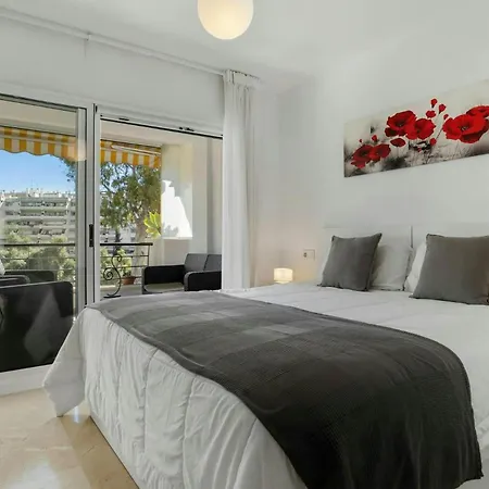 Apartment En Guadalmina Con Vistas Al Golf